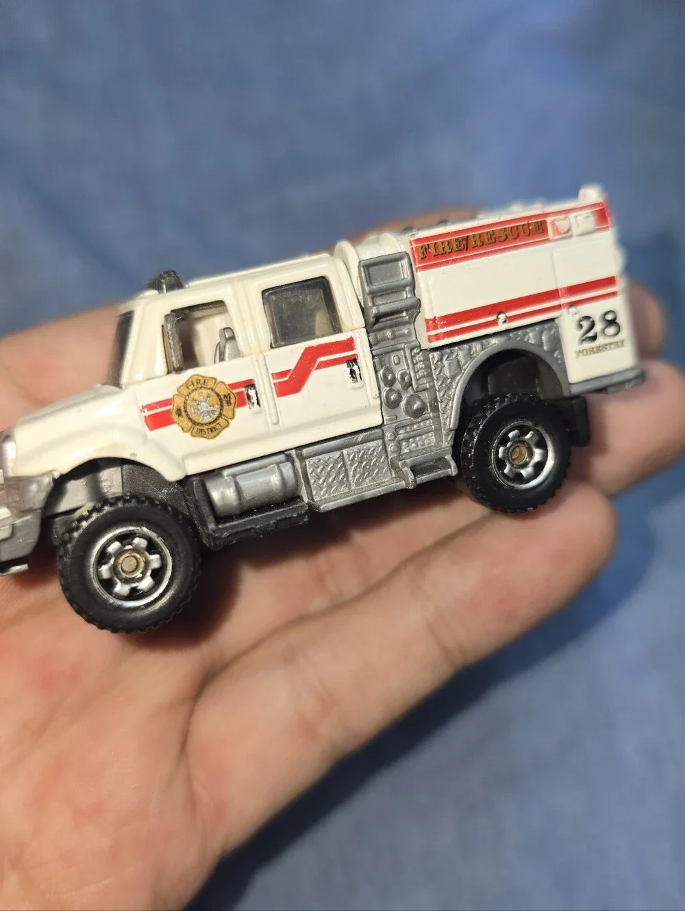 Matchbox White 2007 International Workstar BrushFire Truck 1:64 Diecast Mattel